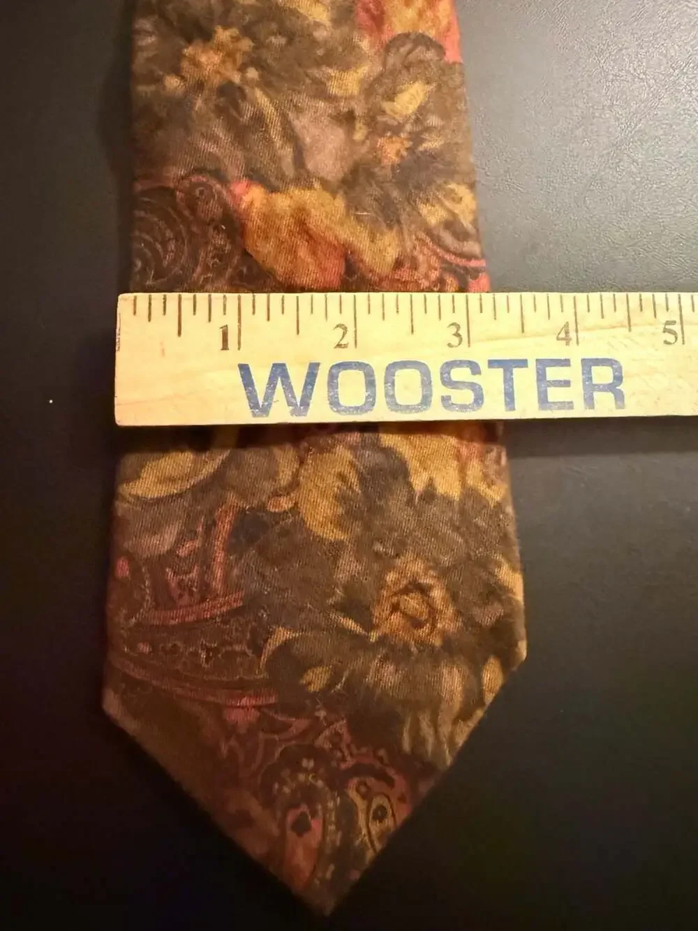 Boston Traders Vintage Paisley Pattern Necktie